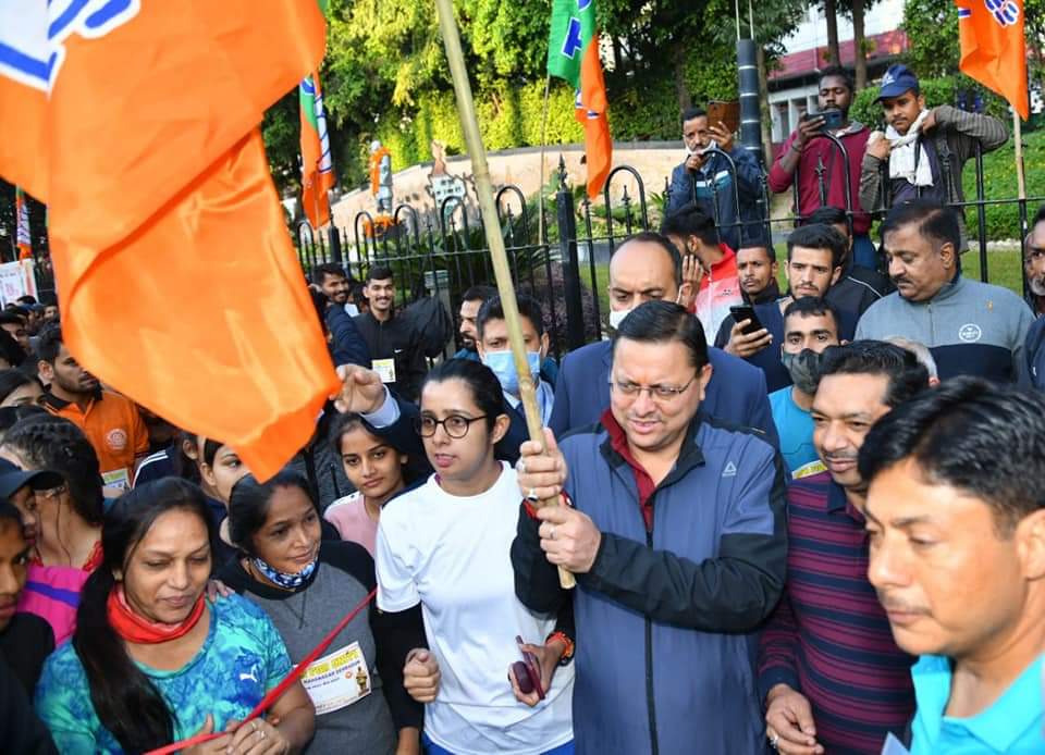 Run For Unity : राष्ट्रीय एकता दिवस के अवसर पर रन फॉर यूनिटी का हुआ आयोजन, सीएम ने किया फ्लैग ऑफ