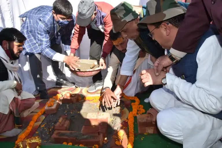 Foundation Of Uttarakhand Sainya Dham : शूरवीरों को सलाम देवभूमि का सैन्य धाम, आज रक्षा मंत्री ने उत्तराखंड में रखी 5 वें धाम की नीव