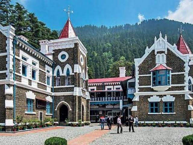 Vidhansabha Chunav 2022 : विधानसभा चुनाव को लेकर HC सख़्त,  स्थगित करने की मांग को लेकर नोटिस जारी