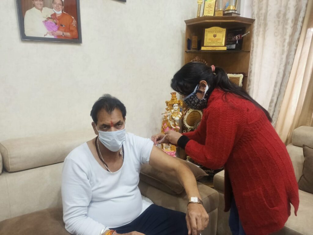 Covid Booster Dose : उत्तराखंड विधानसभा अध्यक्ष  ने लगाई बूस्टर डोज, पीएम मोदी का भी किया आभार व्यक्त