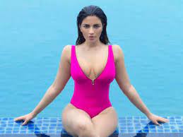 Shama Sikandar Photos