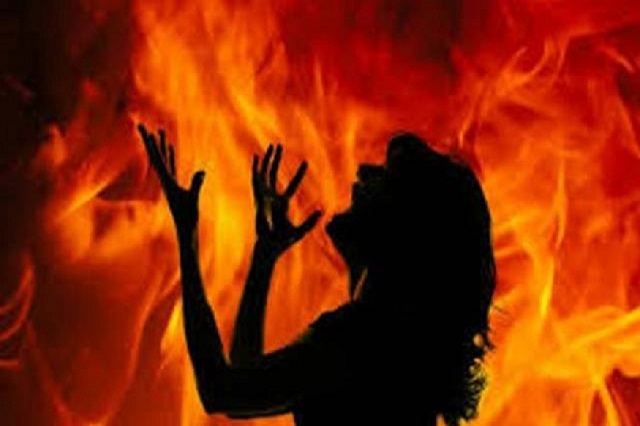 Living Partner Burning In Rudrapur