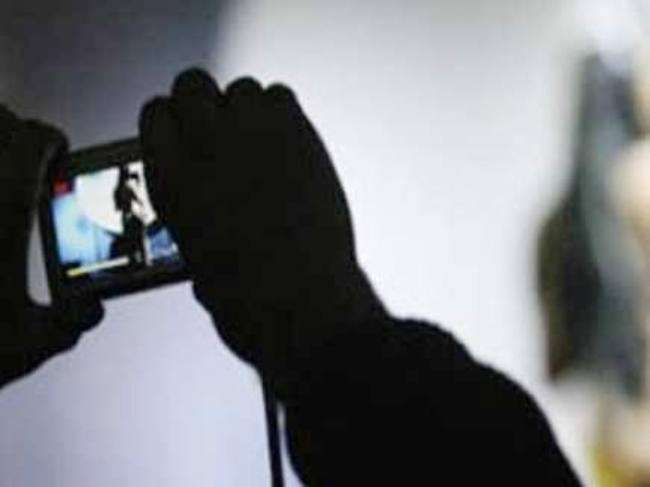 Constable Wife Obscene Video