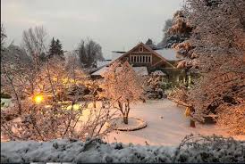 Heavy Snowfall In Uttarakhand