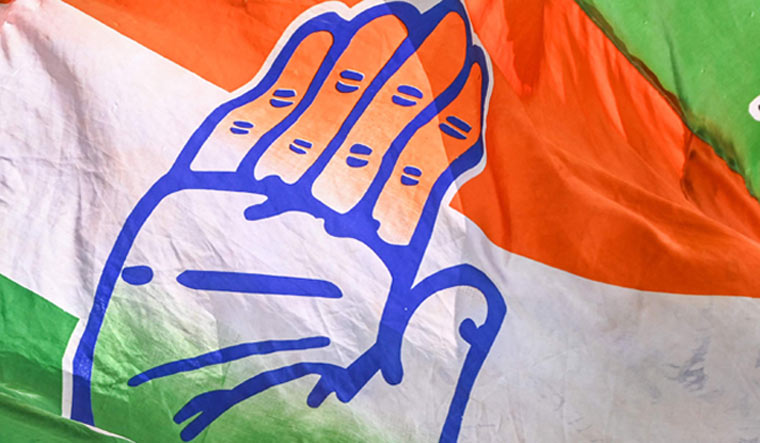 Congress Wish CM Dhami Birthday : कांग्रेस से अपने अंदाज में किया सीएम धामी को विश, युवाओं को मिलना था भर्ती घोटाले की सीबीआई जांच का तोहफा