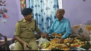 police helped old human