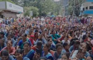 anganwadi workers march to cm residence