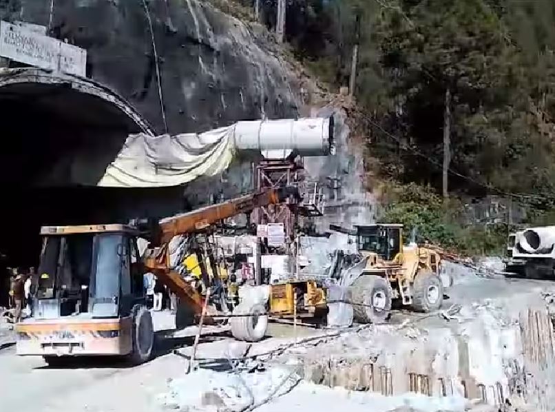 Tunnel Collapse in Uttarkashi Update : सिलक्यारा टनल हादसे का छठा दिन, 40 फंसे मजदूरों को बचाने में जुटी टीम