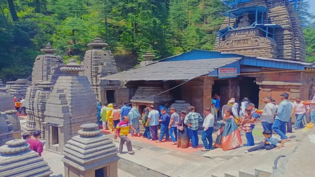 Entry Ban In Jageshwar Dham:सूर्यास्त के बाद जागेश्वर धाम में एंट्री पर बैन, ASI ने चस्पा किया नोटिस