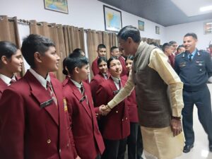 Union Minister of State for Defence reached Sainik School Ghorakha
