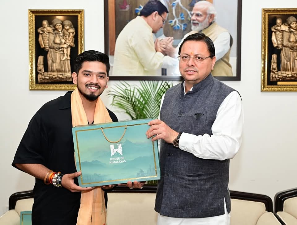 Cm Dhami Meet Amit Bhadana:सीएम धामी से प्रसिद्ध यूट्यूबर अमित भड़ाना ने की भेंट, चारधाम यात्रा के लिए आमंत्रित