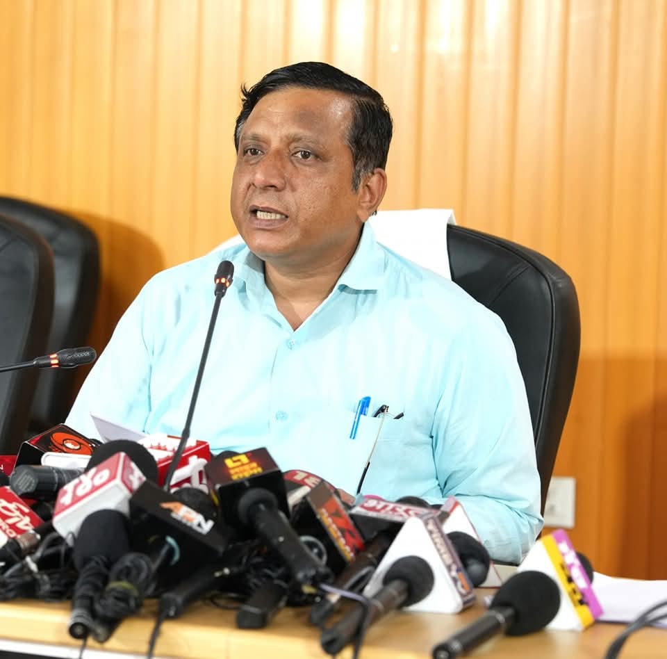 Dhami Cabinet Meeting:धामी कैबिनेट ने लगाई तीन प्रस्तावों पर मुहर,आईएसबीटी वॉल्स पर होगा म्यूरल आर्ट वर्क