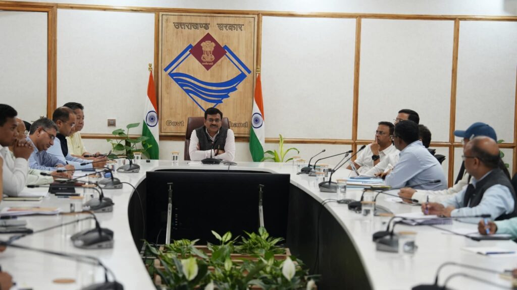 Anand Bardhan Sachiv Meeting:मुख्य सचिव आनंद बर्द्धन ने की सचिव स्तर की बैठक, परियोजनाओं का विवरण तैयार करने के दिए निर्देश