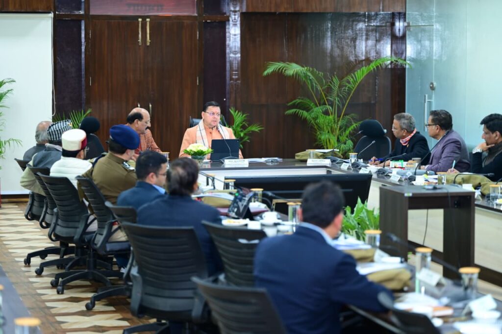 Cm Vanjeev Baithak:सीएम धामी ने मानव-वन्यजीव संघर्ष कम करने के लिए और अधिक प्रभावी प्रयास करने के दिए निर्देश, वन्यजीवों की सुरक्षा के साथ मानव जीवन सरकार की सर्वोच्च प्राथमिकता