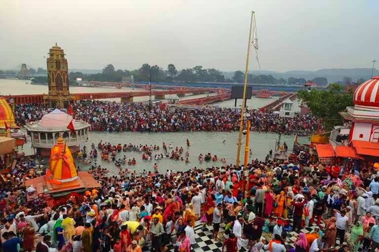 Haridwar Ardh Kumbh:हरिद्वार अर्ध कुंभ 2027 की तैयारी शुरू, DRM ने रेलवे ट्रैक और व्यवस्थाओं का किया निरीक्षण