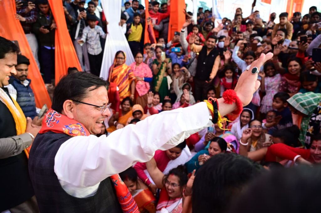 Saras Mela Udhamsinghnagar:सीएम धामी ने उधमसिंह नगर कार्निवाल सरस आजीविका मेला-2026 का किया शुभारम्भ, 295.21 करोड़ के विकास कार्यो का किया लोकार्पण/शिलान्यास