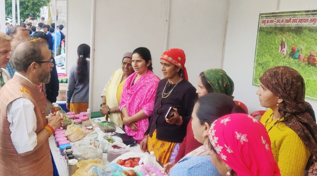 Viksit Bharat Guarantee Mission:चकराता में विकसित भारत गारंटी फॉर रोजगार एवं आजीविका मिशन कार्यक्रम का शुभारंभ, सूचना स्टॉल एवं सांस्कृतिक कार्यक्रम बने आकर्षण का केंद्र